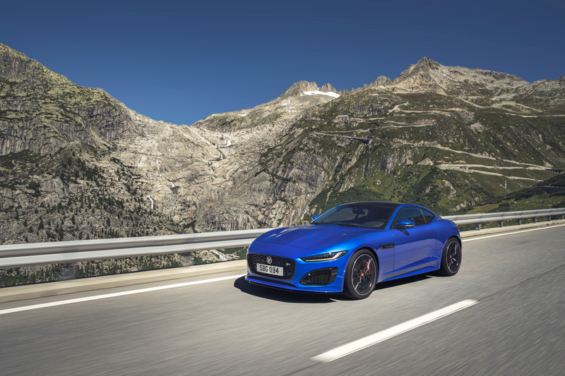 Illustration for article titled The Facelifted 2021 Jaguar F-Type Got A Whole Lot Meaner